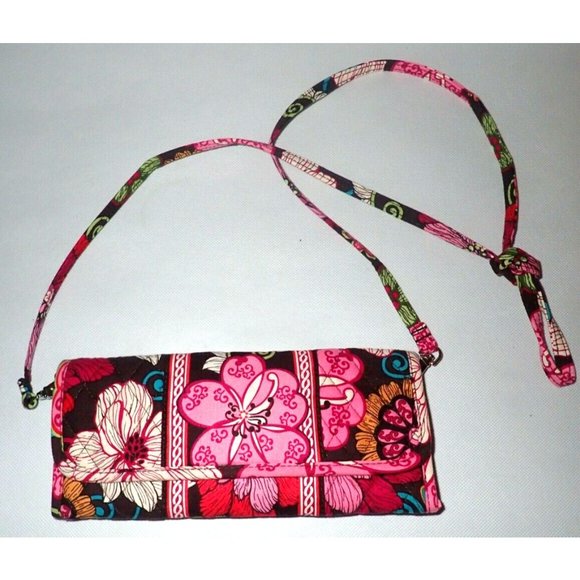 Vera Bradley Mod Floral Pink handbag Clutch removable‎ strap Magnetic Close - Picture 1 of 5